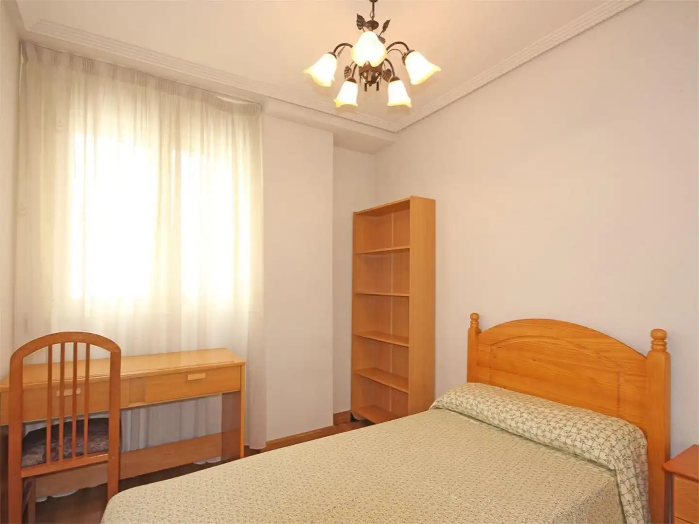 Bedroom of Flat for rent in Salamanca  with Heating, Terrace and Furnished