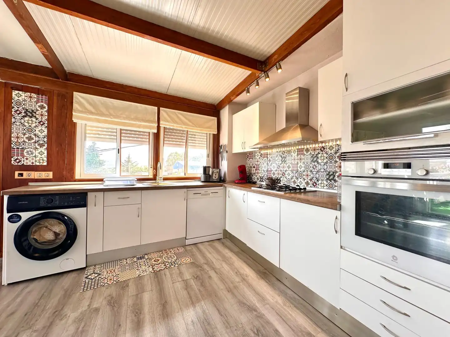 Cuina de Casa o xalet en venda en Dúrcal amb Aire condicionat, Parquet i Terrassa