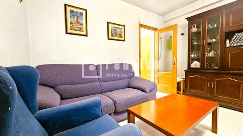 Foto 2 de Piso en venta en Reyes, Parla