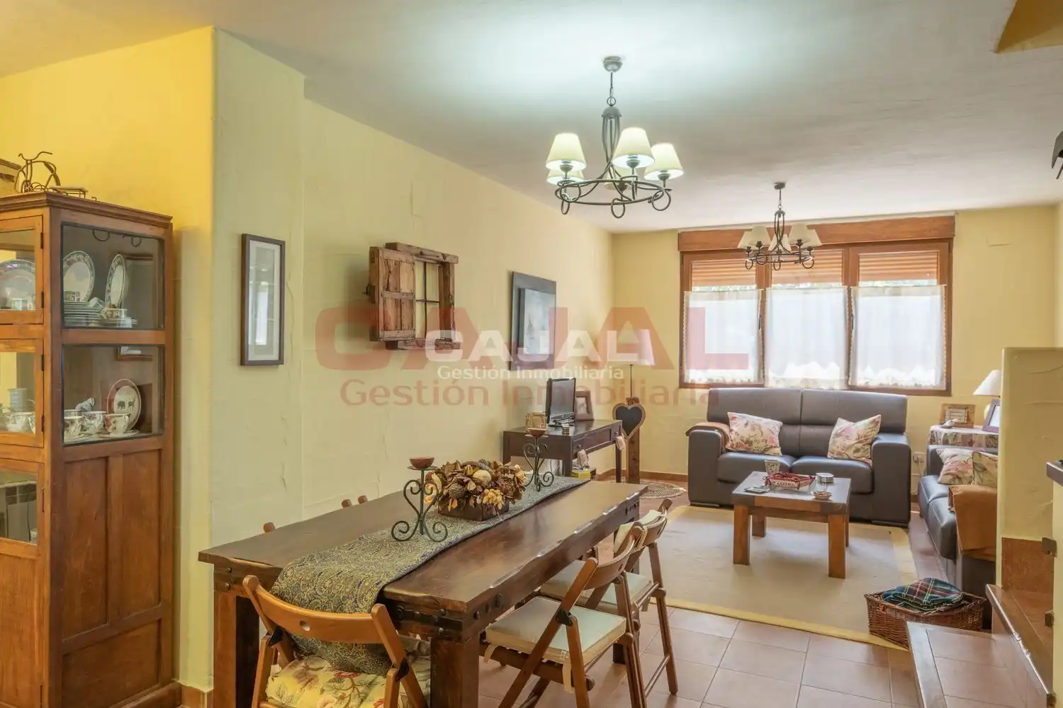 Sala de estar de Dúplex en venta en Grajera con Calefacción