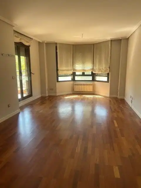 Sala d'estar de Pis de lloguer en Las Rozas de Madrid amb Aire condicionat, Calefacció i Terrassa