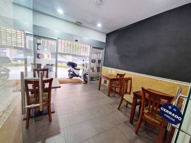 Local comercial en Venta en Calle Heliodoro de la Torre en San Pedro de Deusto - La Ribera