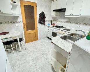 Kitchen of Flat for sale in  Madrid Capital  with Air Conditioner