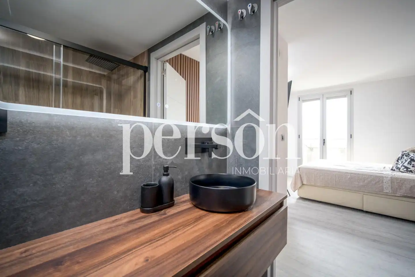 Baño de Piso de alquiler en Valencia con Aire acondicionado, Calefacción y Terraza