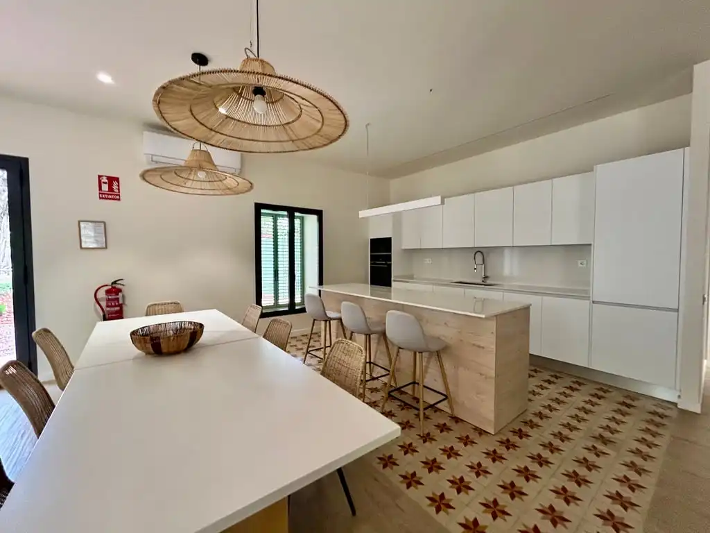 Cocina de Apartamento de alquiler en Dénia con Aire acondicionado, Jardín privado y Terraza