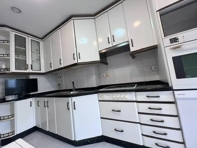 Cocina de Piso en venta en A Coruña Capital  con Calefacción, Parquet y Terraza