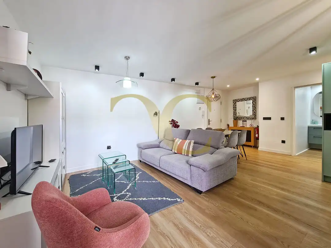 Wohnzimmer von Wohnung zur Miete in Oviedo  mit Heizung, Terrasse und Möbliert