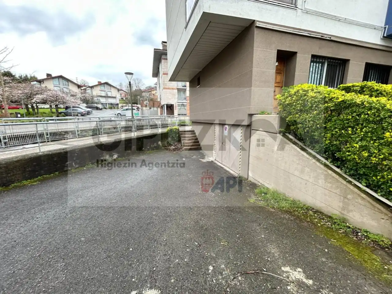 Parkplatz von Garage zum Verkauf in Astigarraga