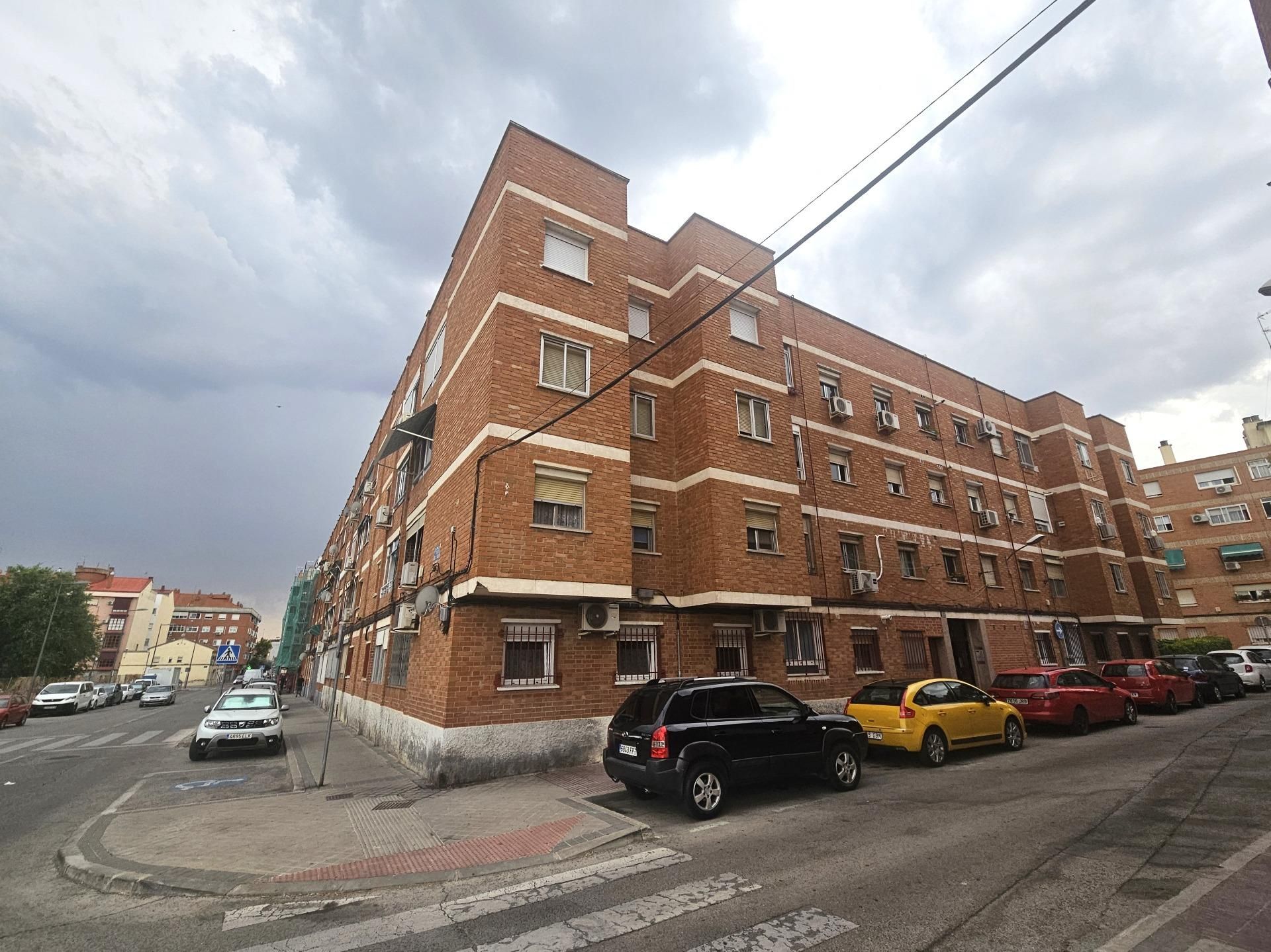 Exterior view of Flat for sale in Valdemoro  with Air Conditioner, Heating and Private garden