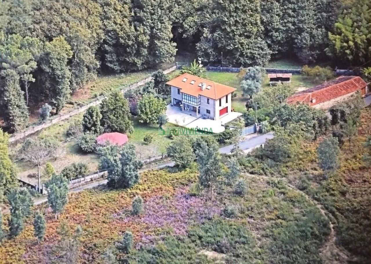 Vista exterior de Casa o xalet en venda en Xunqueira de Ambía amb Calefacció, Jardí privat i Parquet