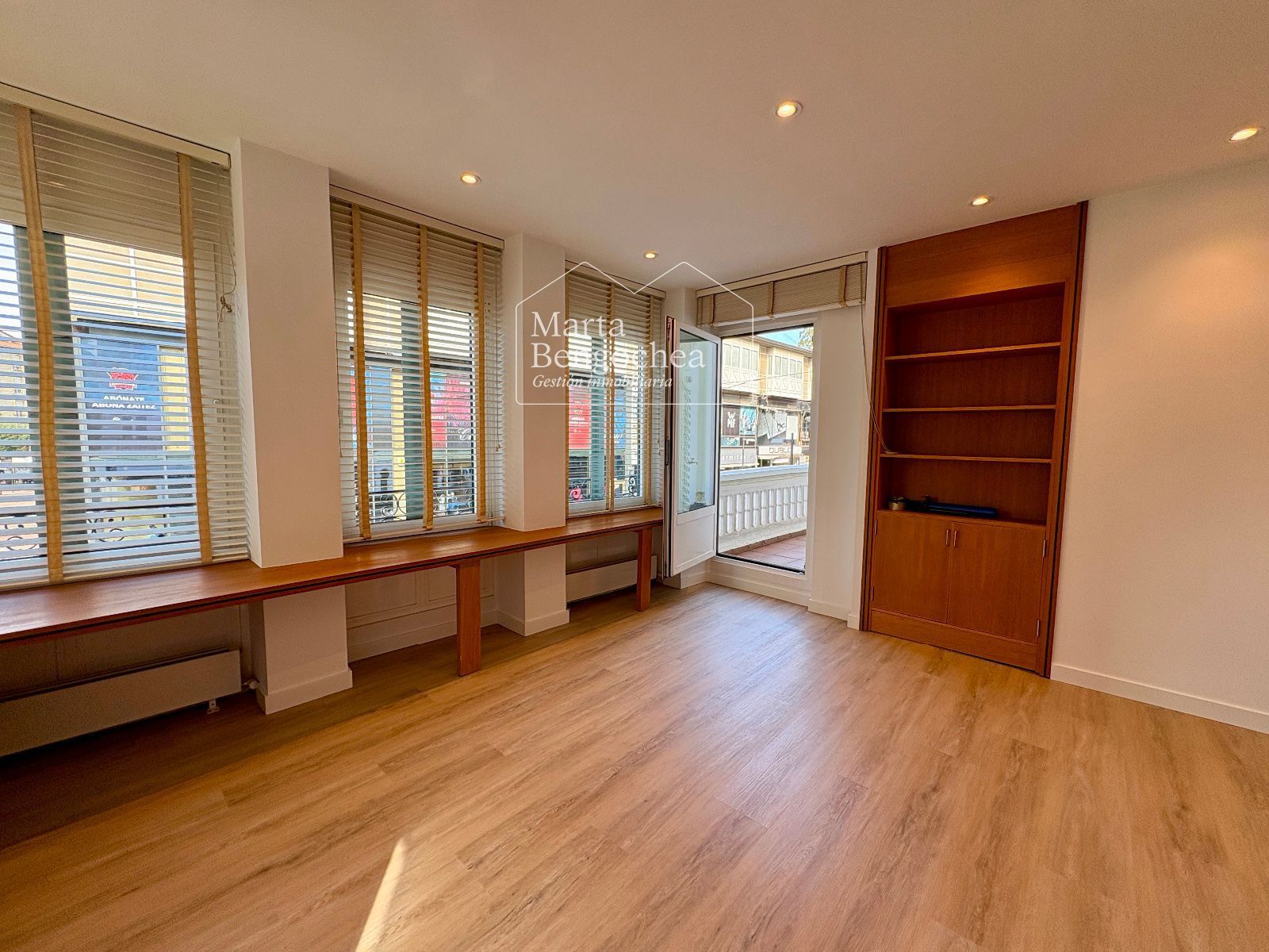 Exterior view of Flat for sale in Vitoria - Gasteiz  with Heating, Terrace and Storage room