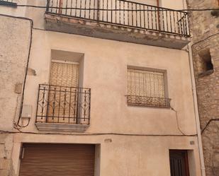 Vista exterior de Casa o xalet en venda en L'Espluga Calba amb Terrassa, Traster i Moblat