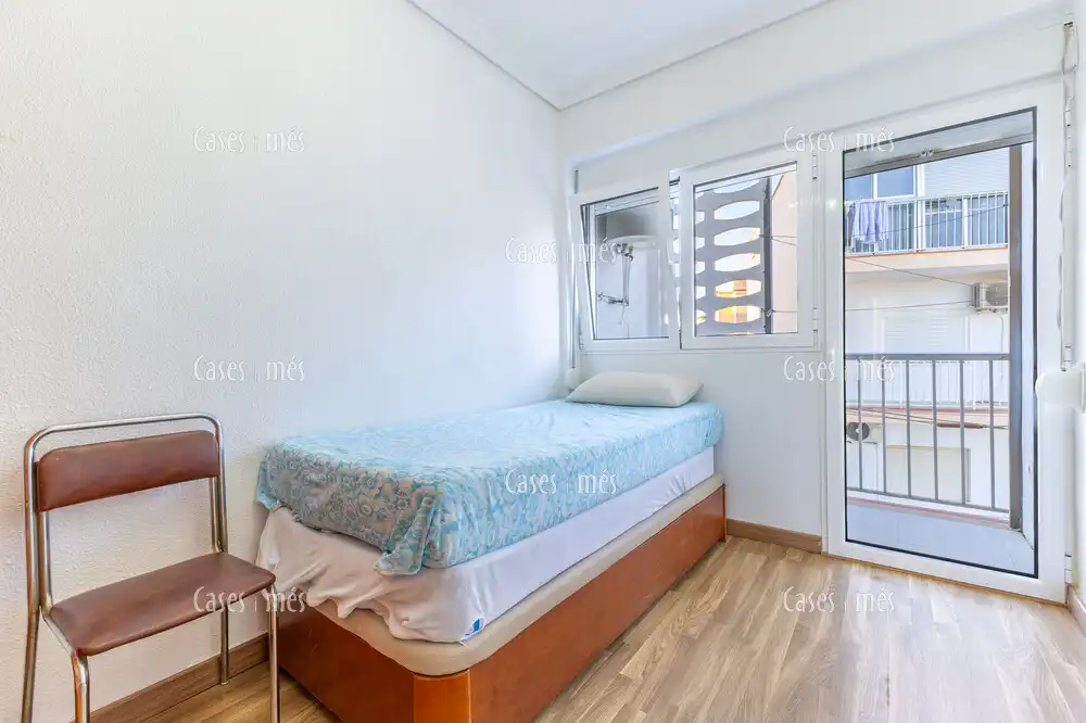 Dormitori de Apartament en venda en La Pobla de Farnals amb Aire condicionat, Calefacció i Moblat