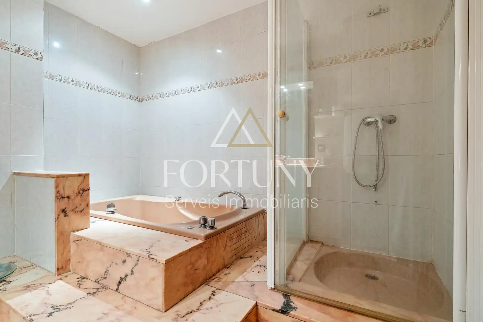 Badezimmer von Maisonette zum Verkauf in Reus mit Terrasse und Balkon