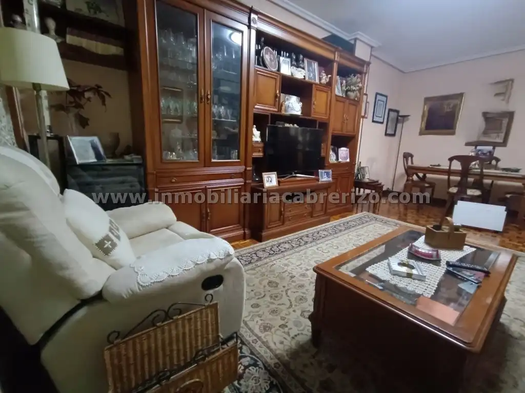 Sala de estar de Piso en venta en  Logroño con Aire acondicionado, Calefacción y Parquet