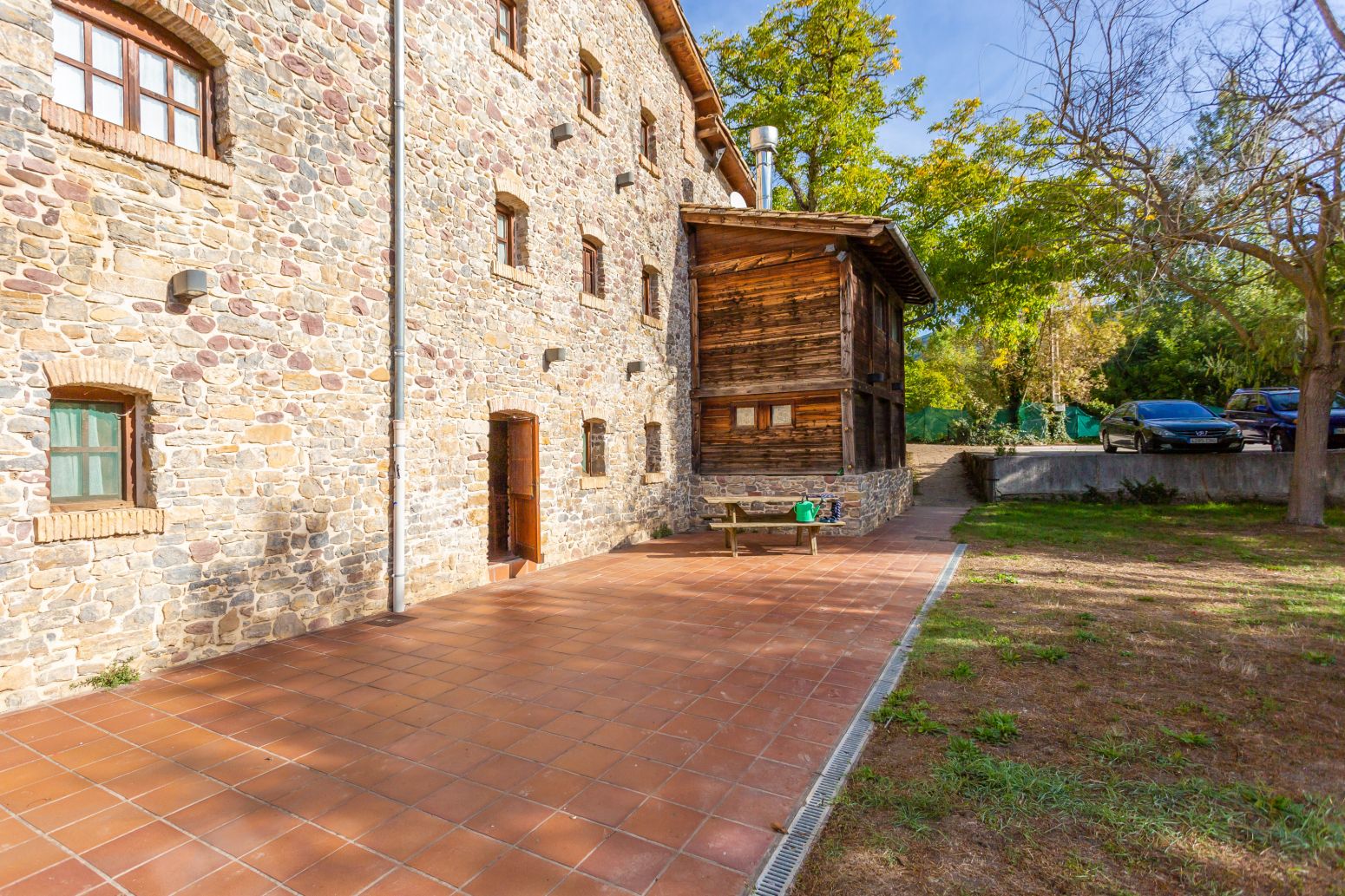 Vista exterior de Casa o xalet en venda en Aoiz / Agoitz amb Aire condicionat, Jardí privat i Terrassa