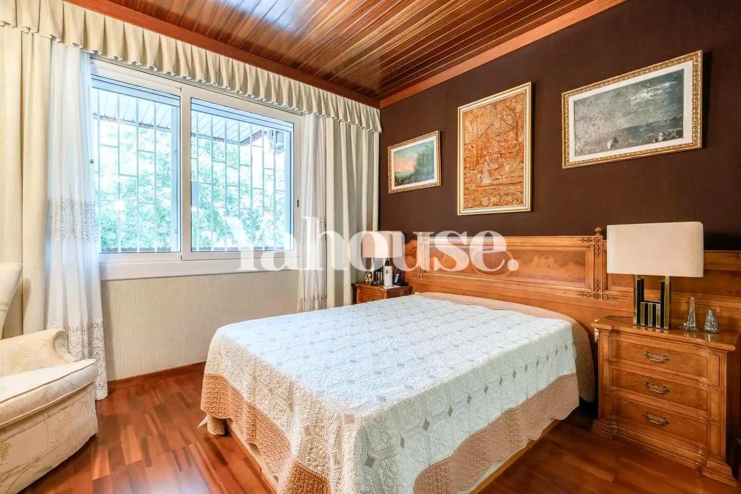 Bedroom of Flat for sale in Barcelona