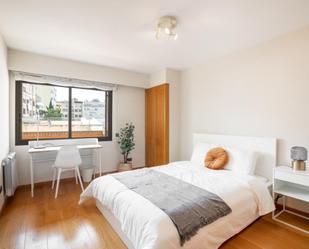 Dormitori de Apartament per a compartir en  Valencia Capital amb Forn, Rentadora i Microones