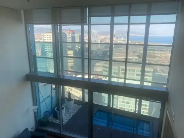 Vista exterior de Ático de alquiler en Barcelona con Aire acondicionado, Calefacción y Parquet