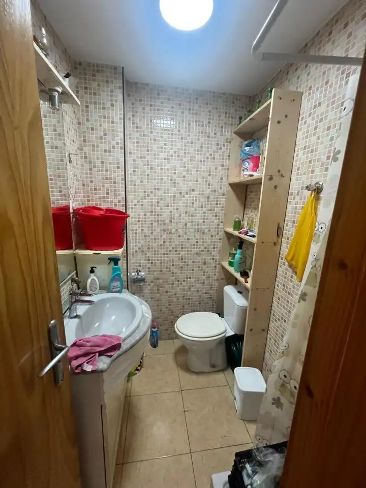 Local comercial en venda a El Real, imagen 2