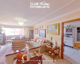 Living room of Flat for sale in  Santa Cruz de Tenerife Capital  with Air Conditioner, Terrace and Balcony