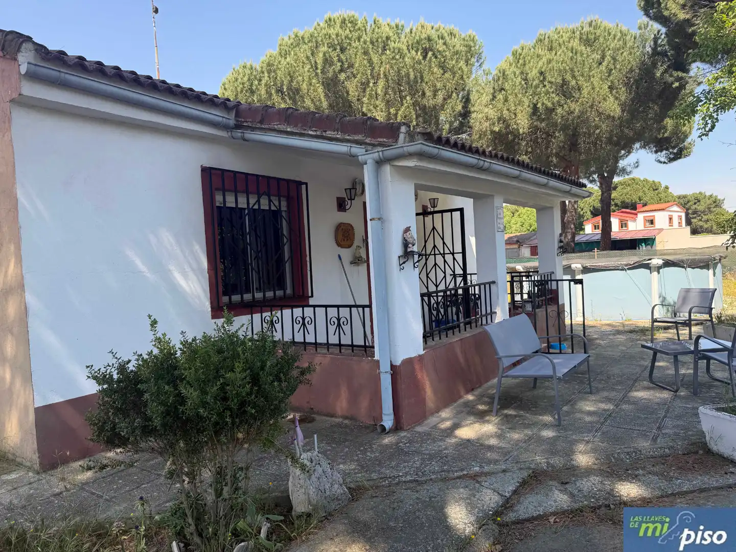 Außenansicht von Haus oder Chalet zum Verkauf in Valdestillas mit Privatgarten, Terrasse und Abstellraum