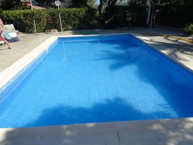 Piscina de Casa o xalet en venda en Cervera de los Montes amb Jardí privat, Traster i Piscina