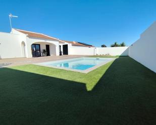 Swimming pool of House or chalet for sale in Torrevieja  with Air Conditioner, Private garden and Parquet flooring