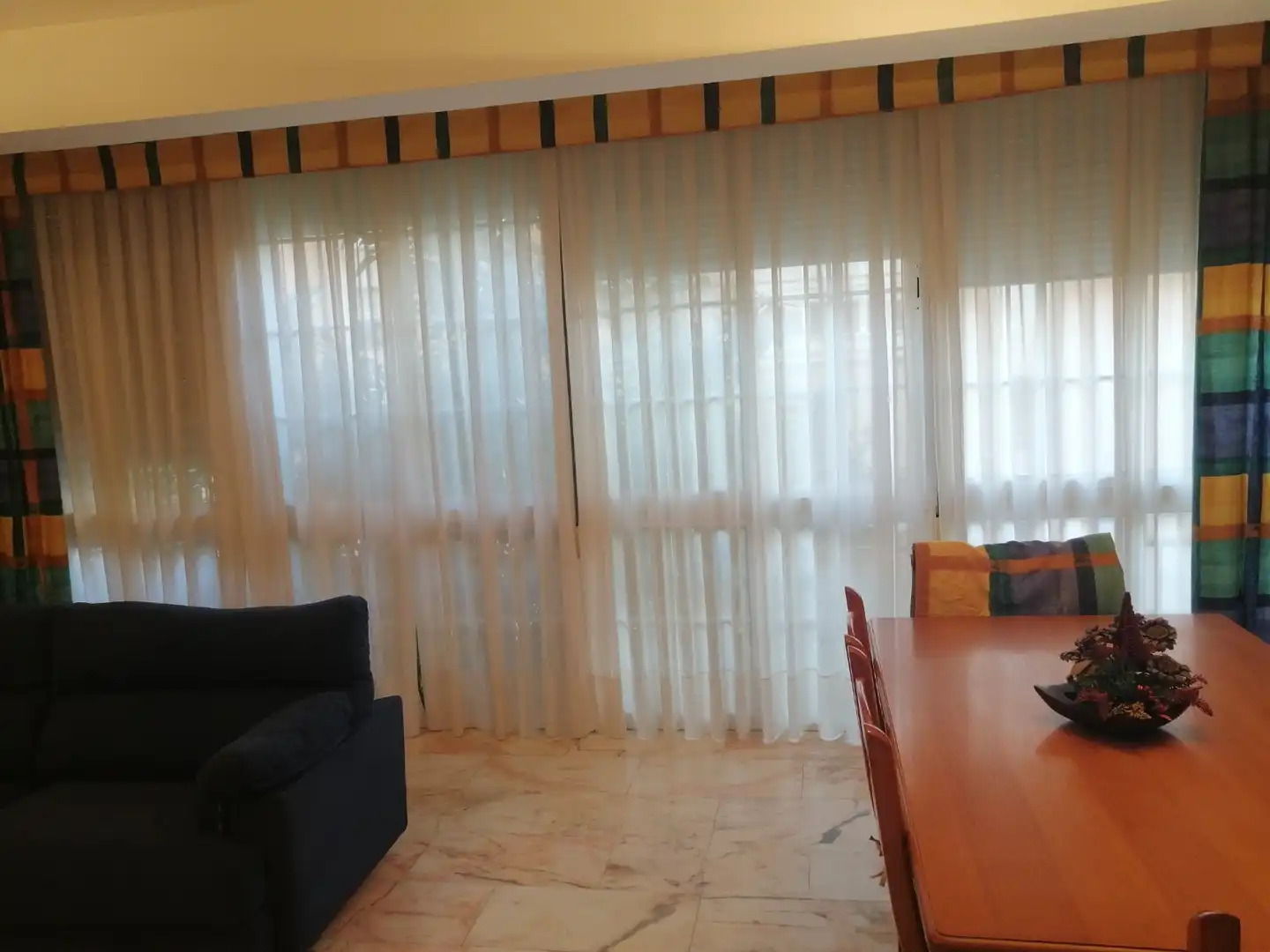 Living room of Flat for sale in Sevilla  with Air Conditioner, Furnished and Oven