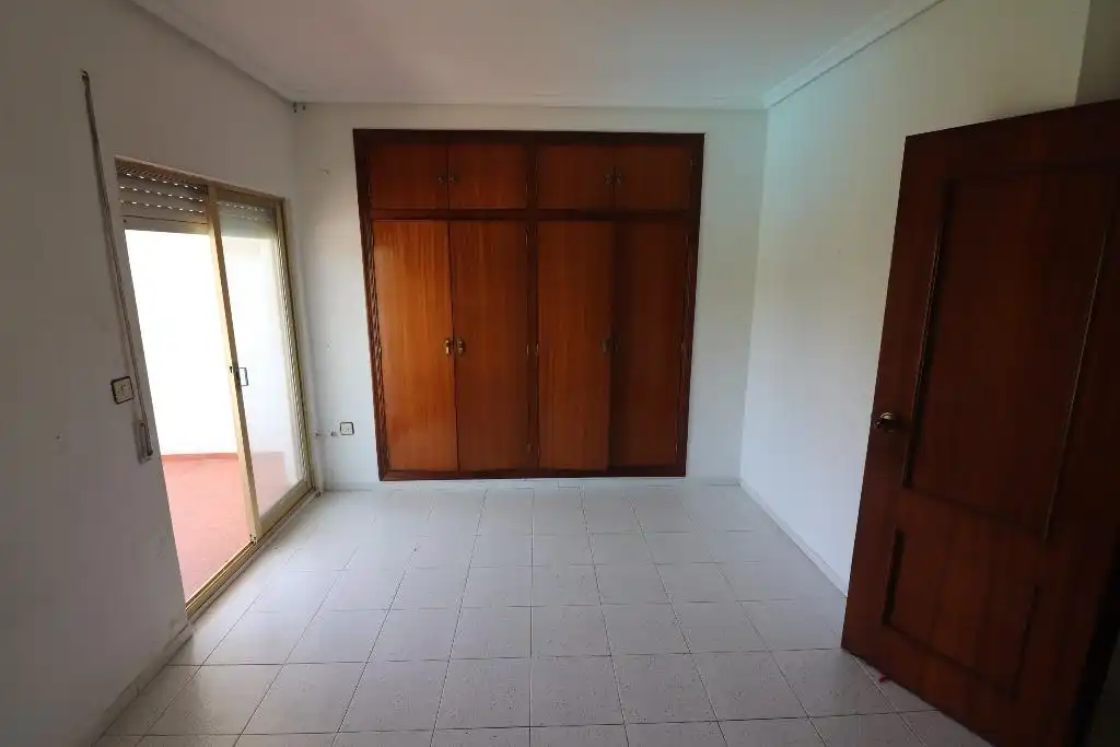 Casa aparellada amb terrassa en venda a Avenida de la Música, imagen 19