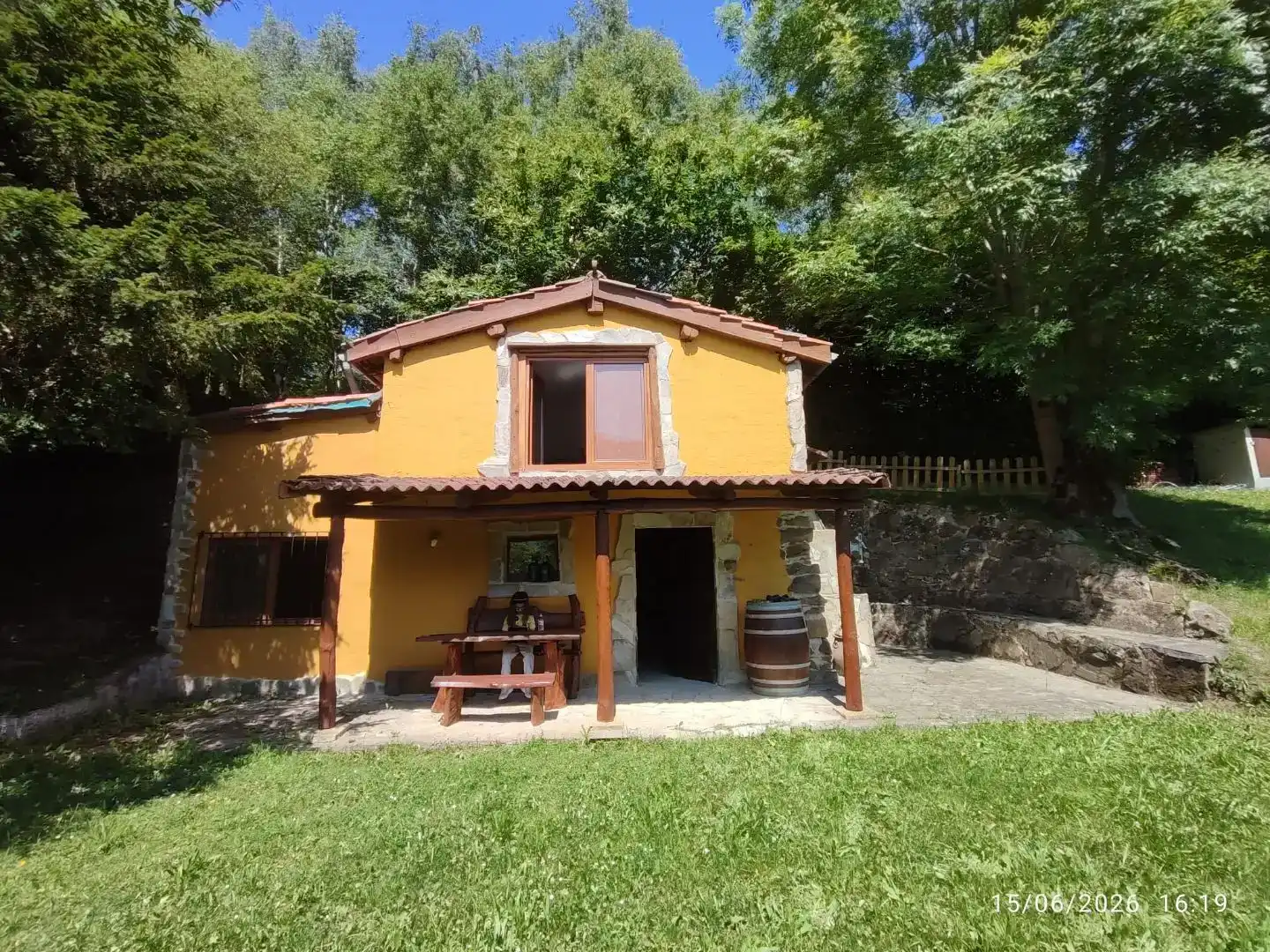 Vista exterior de Casa o xalet en venda en Riosa amb Balcó