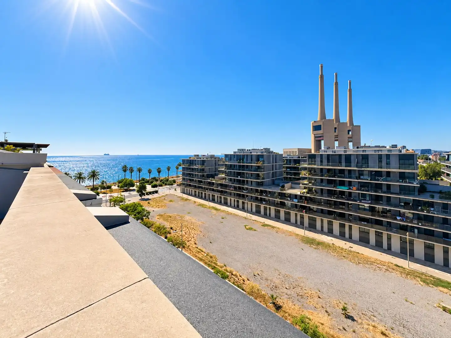 Vista exterior de Àtic en venda en Badalona amb Aire condicionat, Calefacció i Terrassa