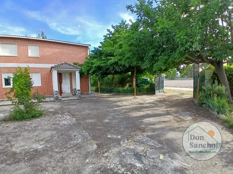 Casa o chalet en venta en Traspinedo con Calefacción, Terraza y Trastero