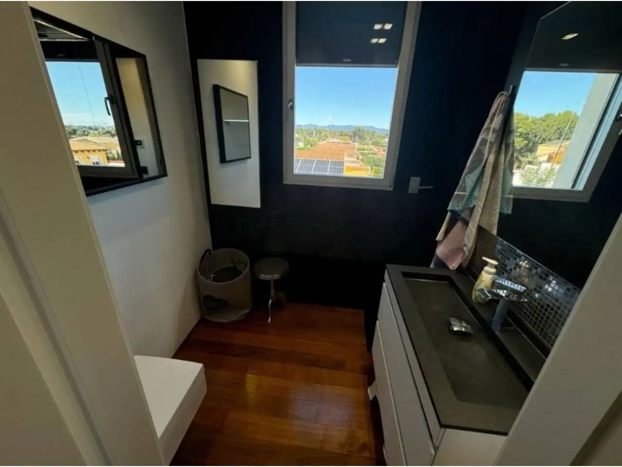 Bany de Casa o xalet en venda en Riba-roja de Túria amb Aire condicionat, Calefacció i Jardí privat