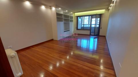 Foto 3 de Piso de alquiler en Centro - Areal, Vigo