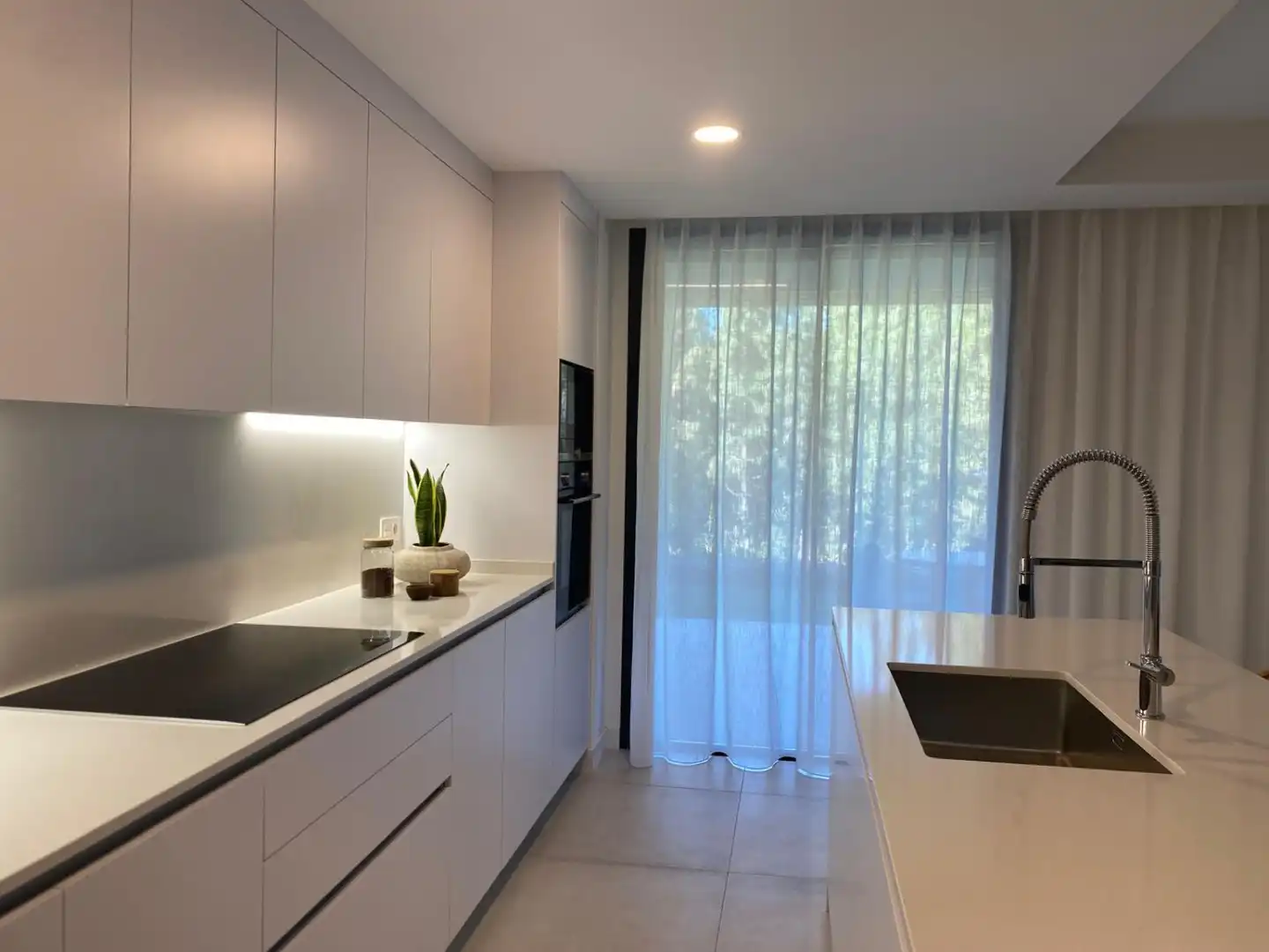 Cuina de Casa o xalet en venda en Mijas amb Aire condicionat, Calefacció i Jardí privat