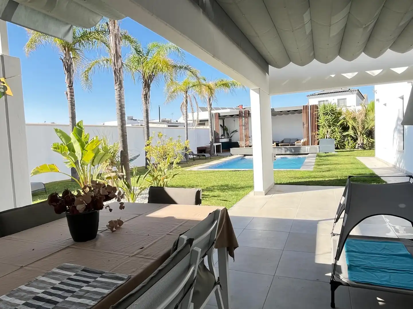 Terrace of Houses for sale in Palomares del Río  with Air Conditioner, Private garden and Swimming Pool