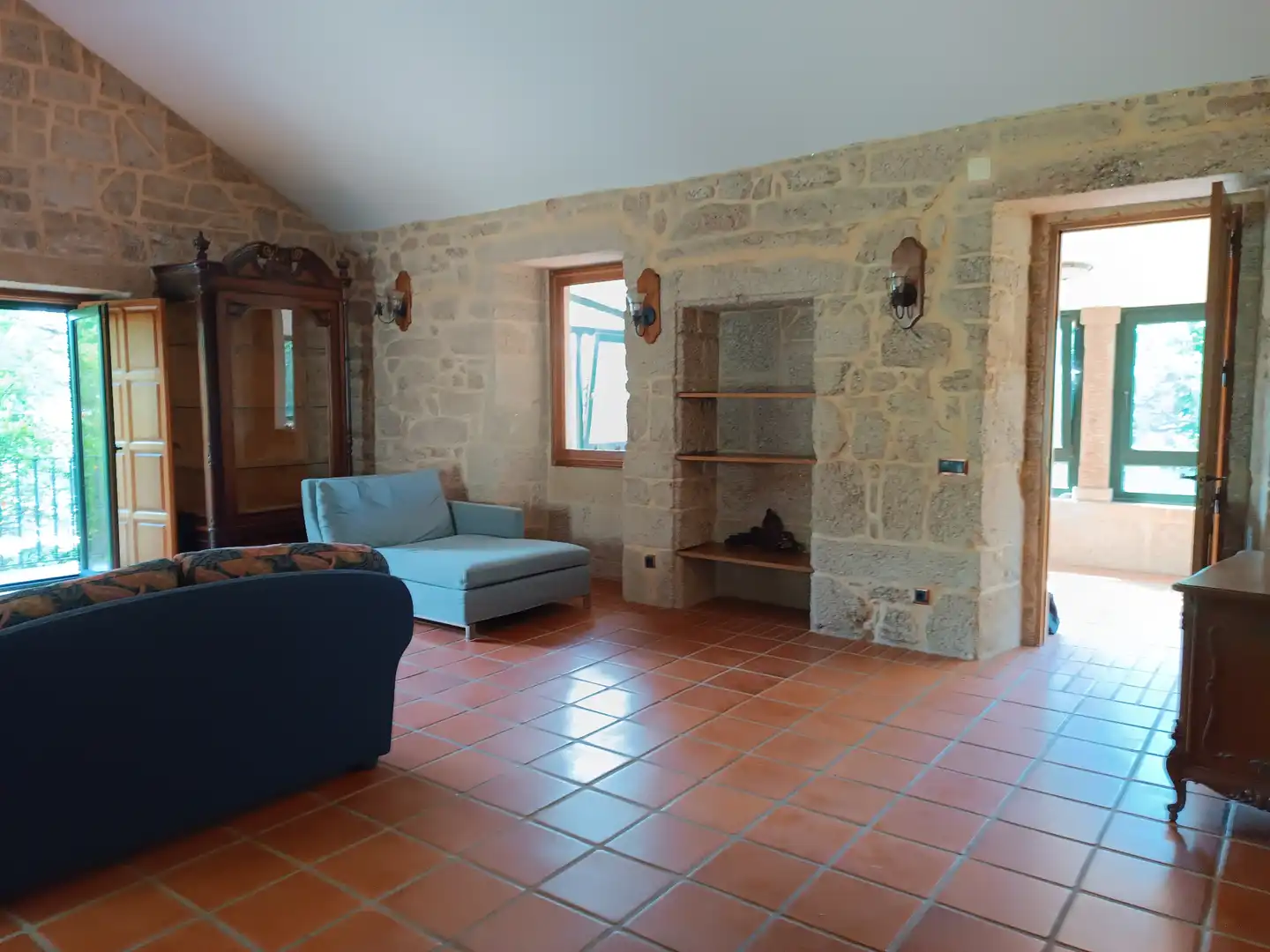 Sala d'estar de Casa o xalet en venda en Soutomaior amb Calefacció, Jardí privat i Terrassa