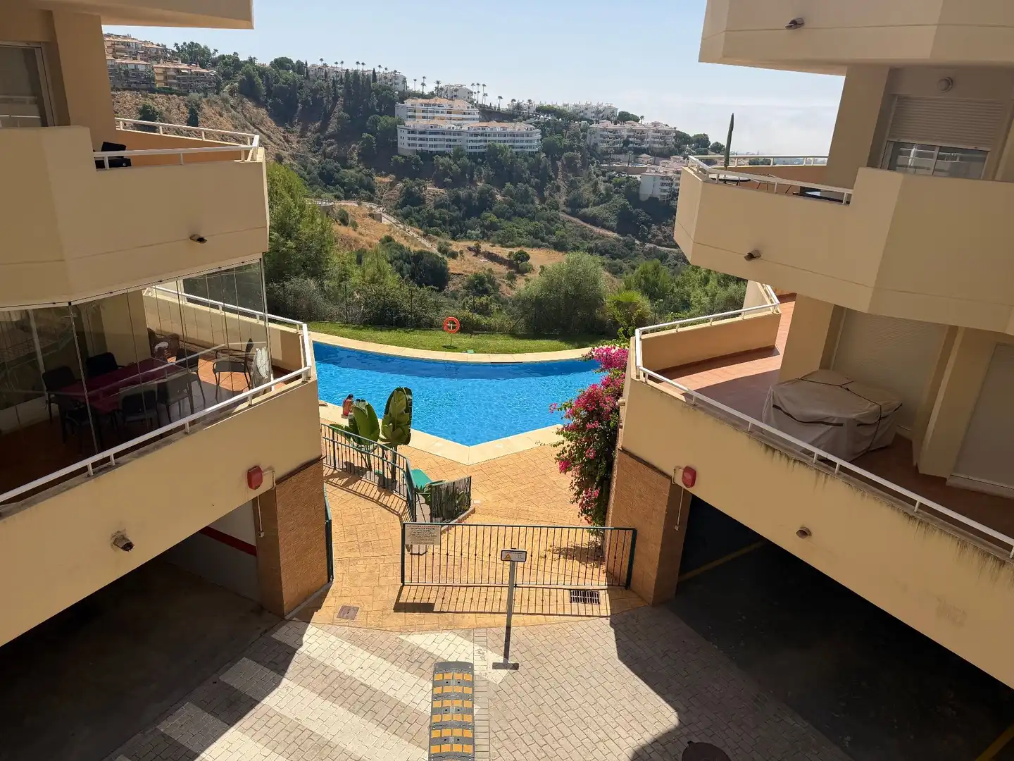 Vista exterior de Apartament de lloguer en Mijas amb Aire condicionat, Calefacció i Terrassa