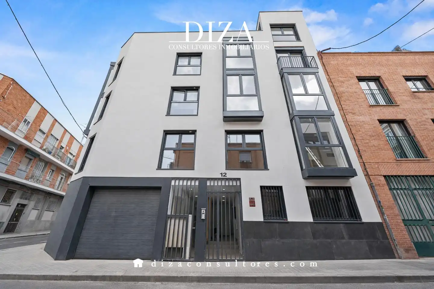 Exterior view of Flat for sale in Madrid  with Air Conditioner