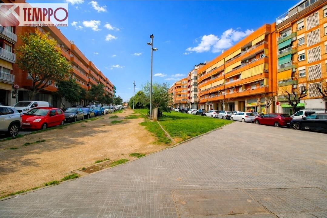 Flat for sale in Carrer JOSEP MARIAGES DE, Vinyets - Molí Vell