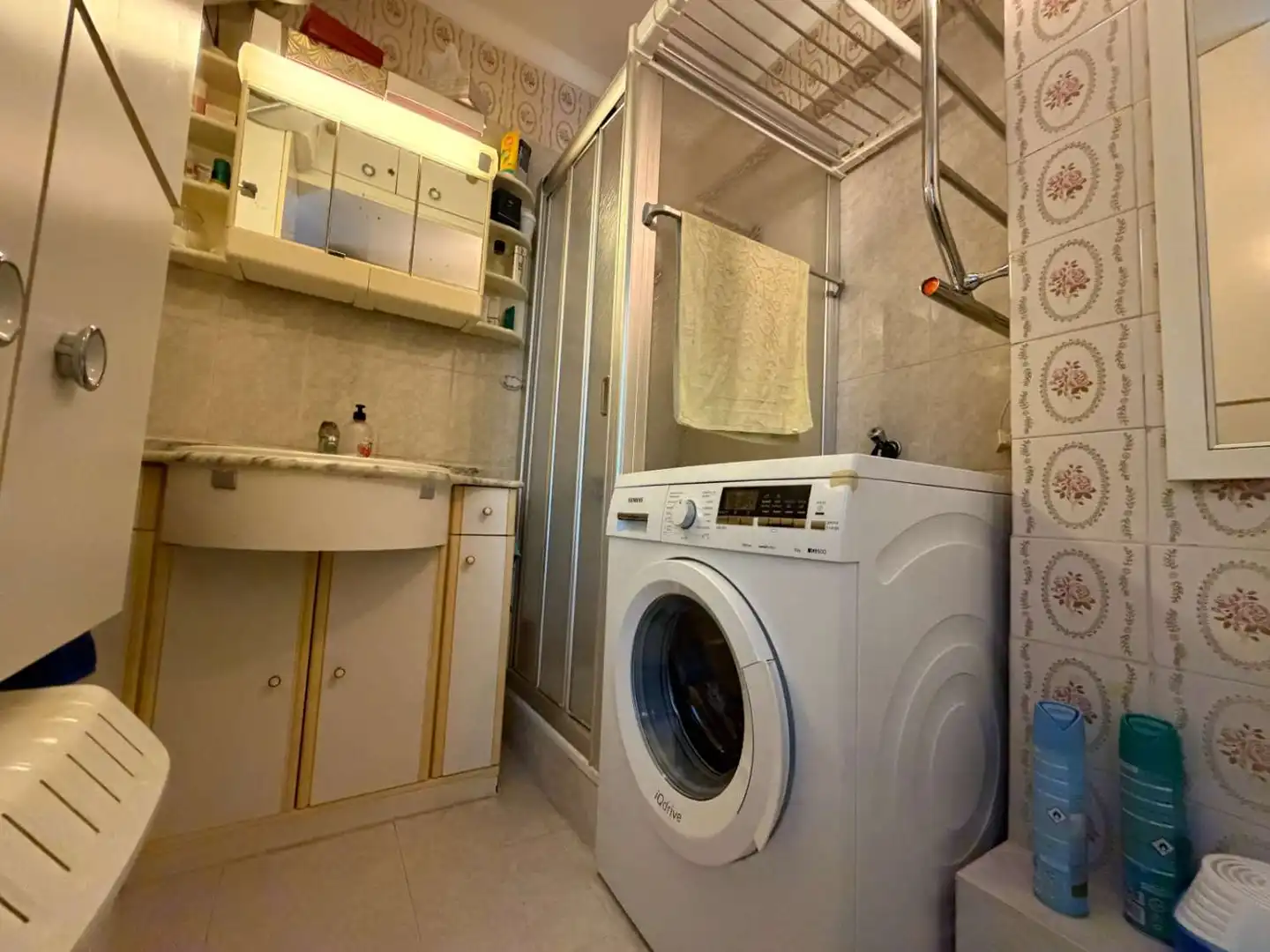 Bathroom of Study for sale in Vélez-Málaga  with Air Conditioner, Swimming Pool and Furnished