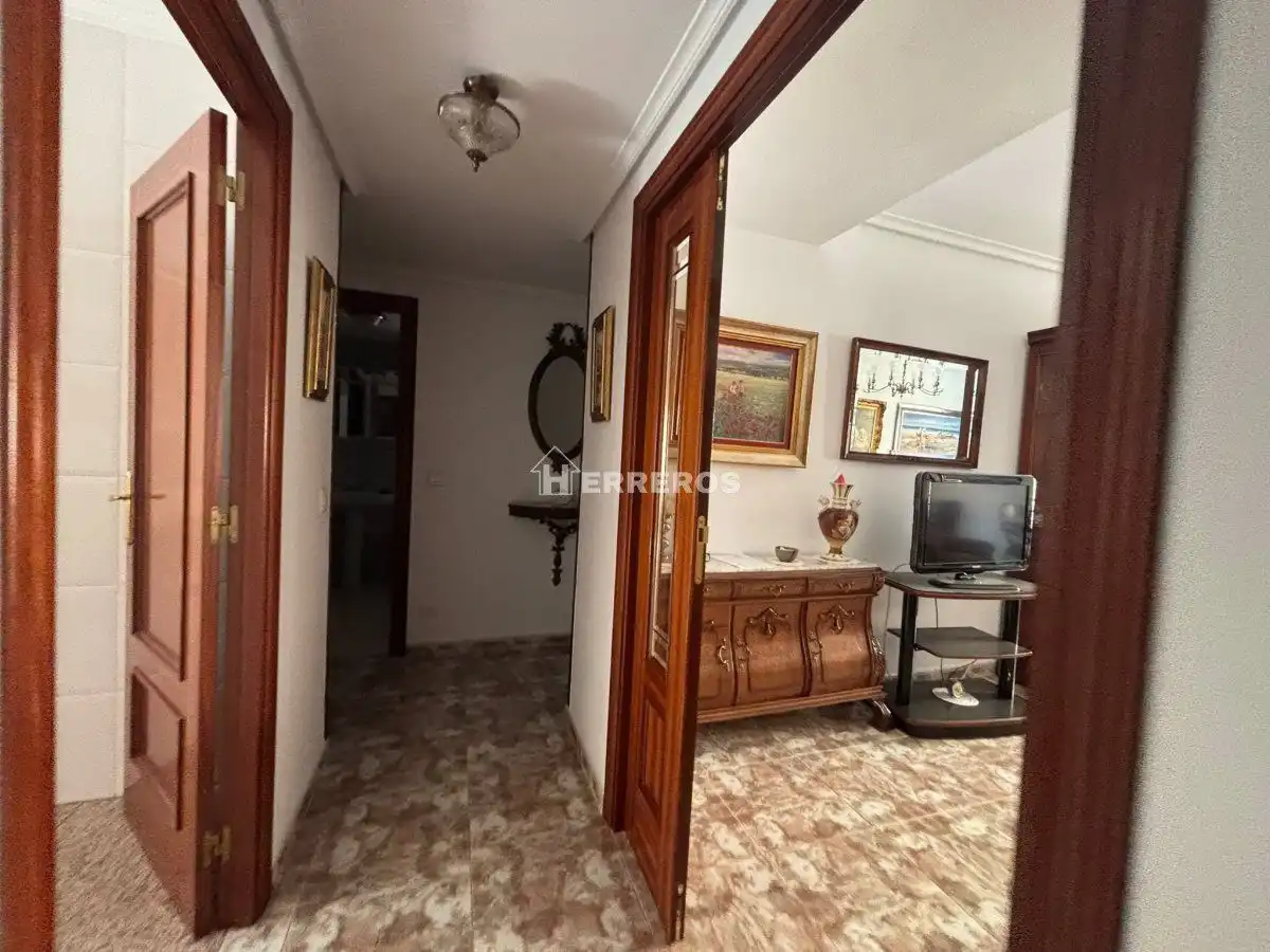 Piso en venta en  Logroño con Calefacción, Terraza y Trastero