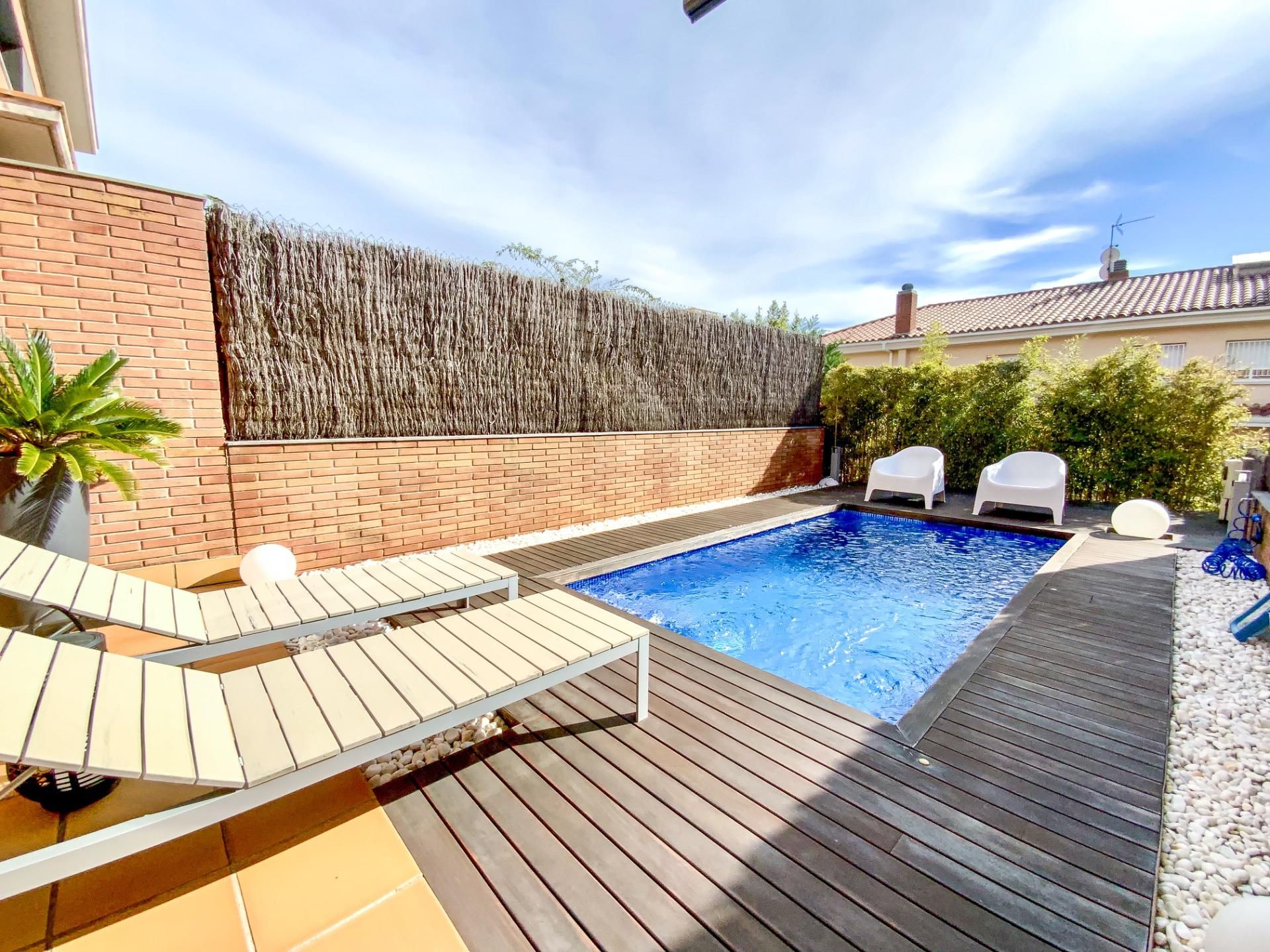 Casa adosada en venda a  BILBAO, Centre