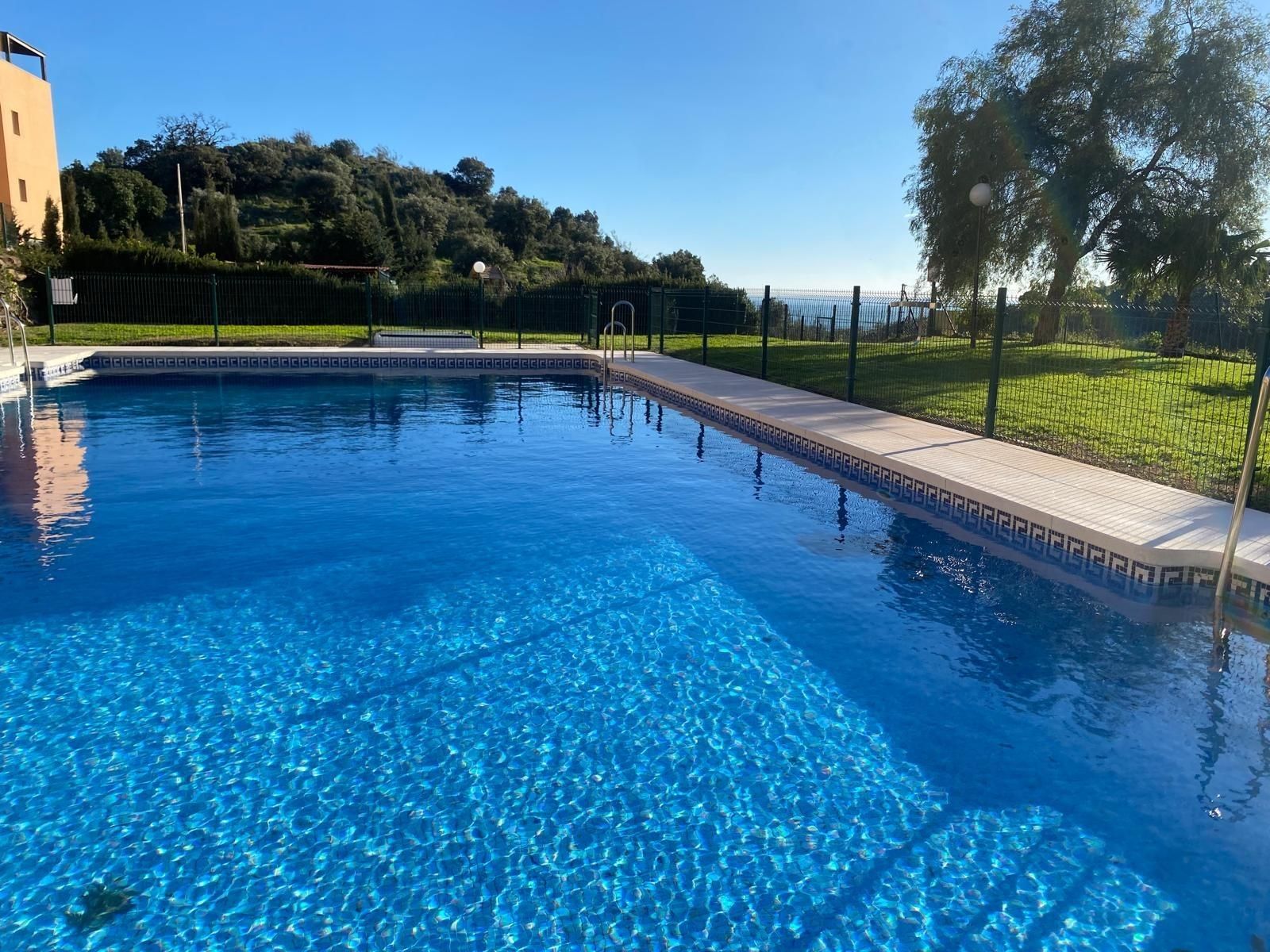 Swimming pool of Flat for sale in Rincón de la Victoria  with Air Conditioner, Private garden and Terrace