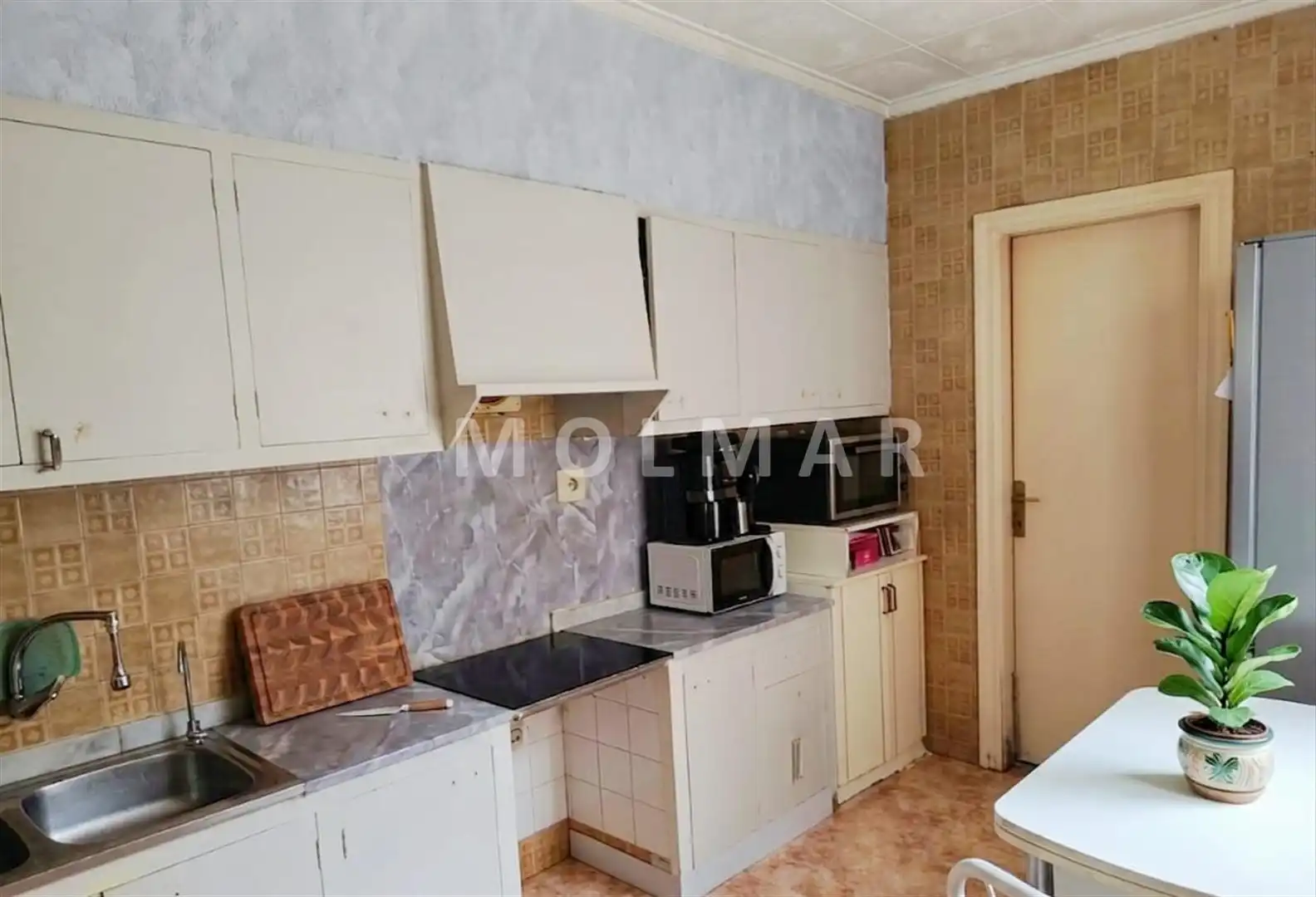 Cuina de Pis en venda en Elda amb Parquet, Terrassa i Traster