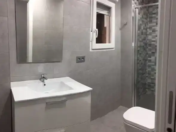 Bathroom of Flat for rent in Elda  with Air Conditioner, Parquet flooring and Furnished