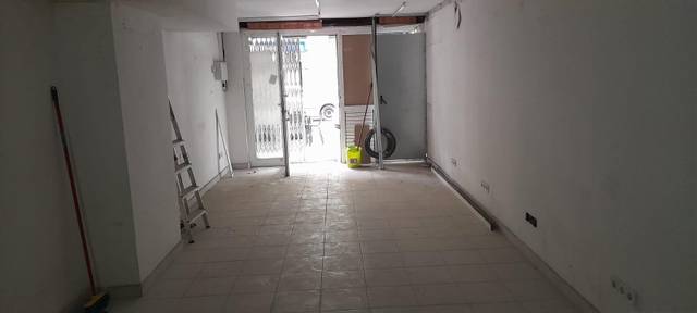 Local comercial en Venta en Calle Sicilia en Fort Pienc