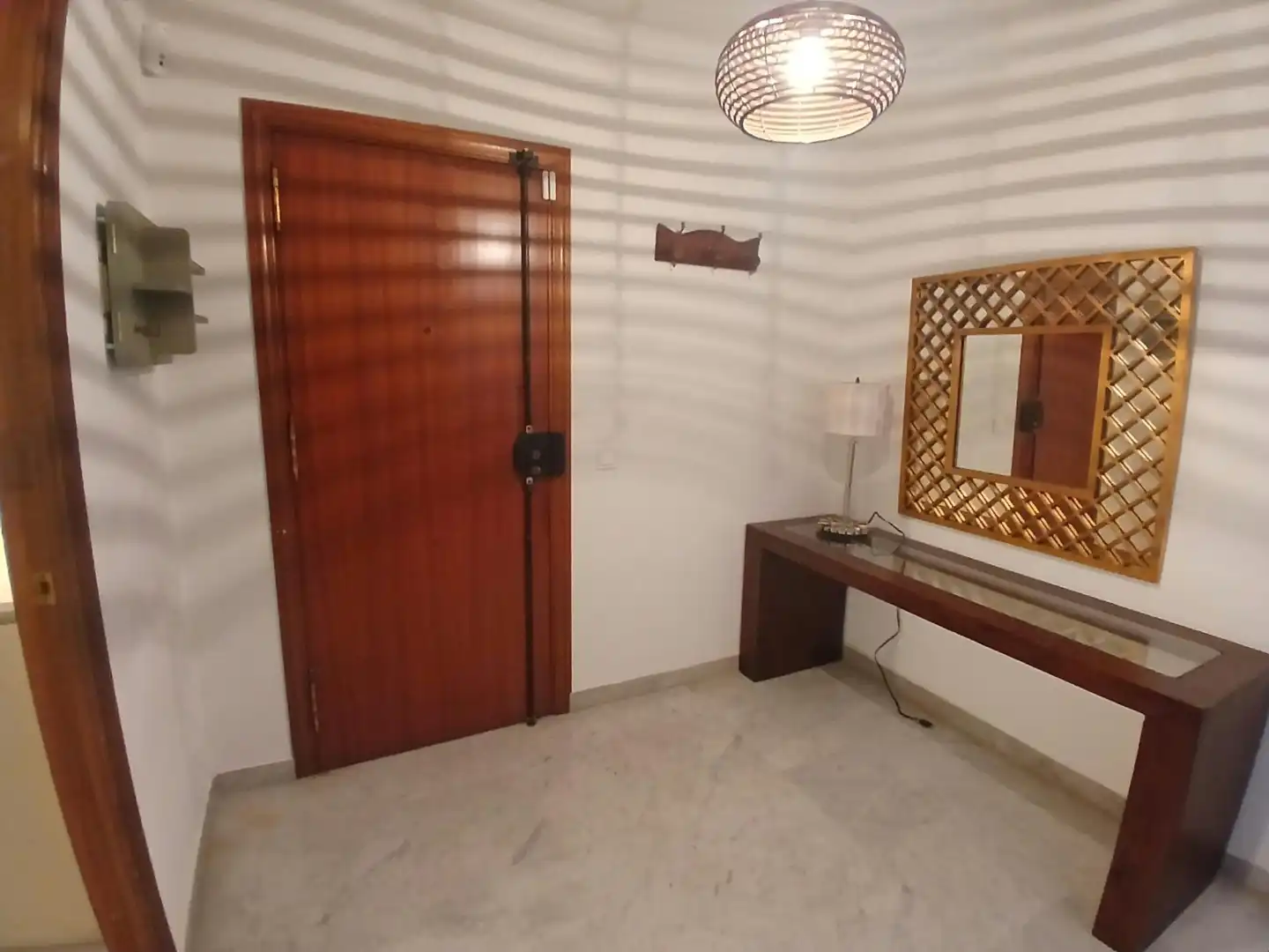 Wohnung zur Miete in Málaga mit Klimaanlage und Alarm