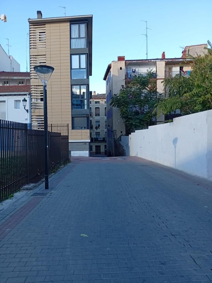 Vista exterior de Pis en venda en  Zaragoza Capital amb Aire condicionat, Traster i Moblat